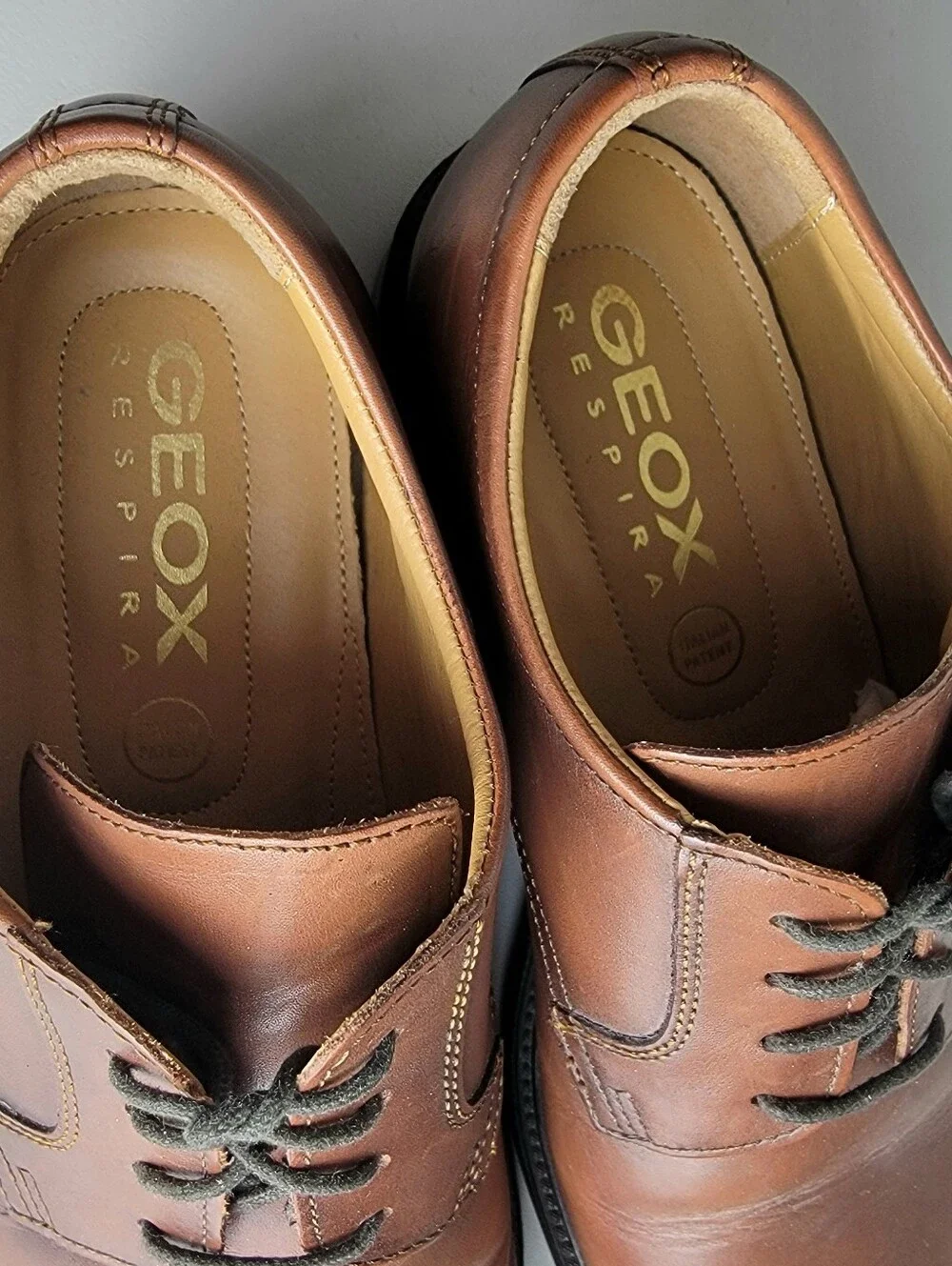 Geox Respira Oxford Dress Shoes Men's Size 9 Brown U Carnaby Smooth Leather